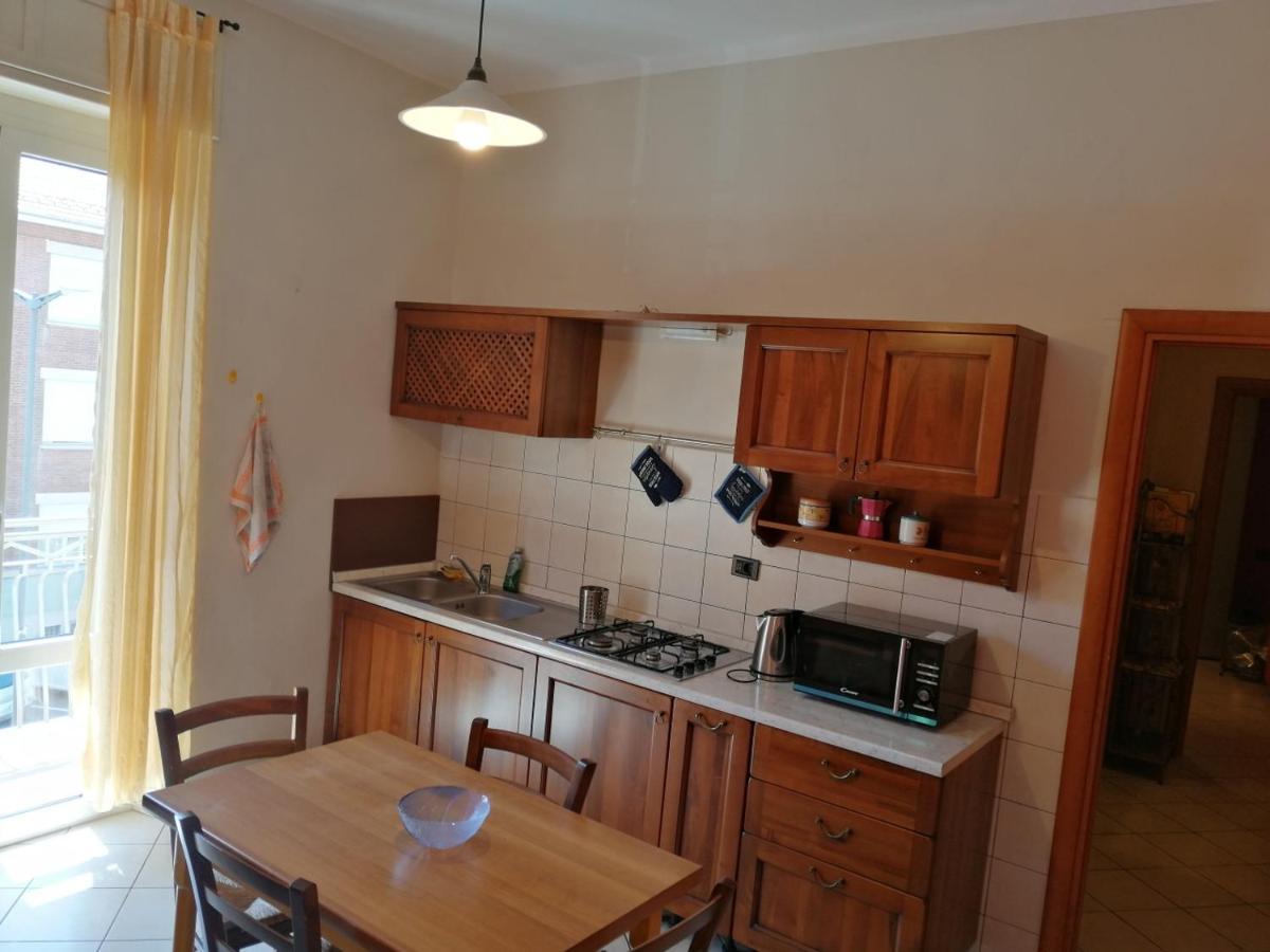 Asti Centro, Appartamento Manuela Luaran gambar